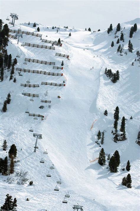 The mayrhofen ski area will start the season with the horbergbahn on 24.12.2020. Pin on Austria