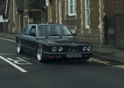 An Old Lowered Bmw 5 Series Spotted