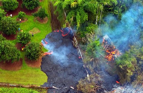 Photos Hawaii Volcano Reaches Homes Residents Prepare For Destruction