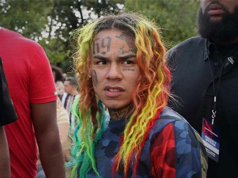 tekashi 6ix9ine moves to new jail facility after he was threatened