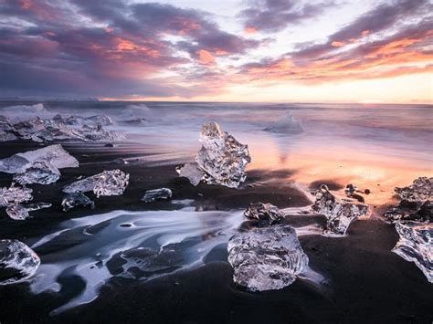 Midnight Sun Photography Vacation In Iceland Responsible Travel