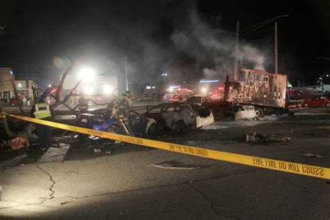 Truck driver dies in blaze on Sunrise | Herald Community Newspapers
