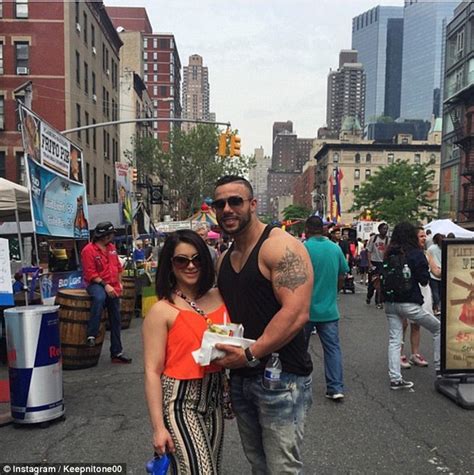 New York Sheriffs Deputy Miguel Pimentel Inundated With Female Attention Daily Mail Online