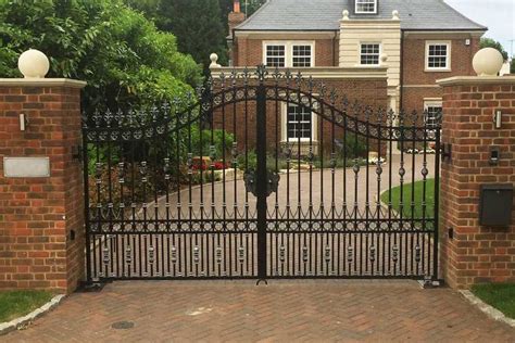 Contemporary Metal Front Door Entry Double Driveway Gates Design For