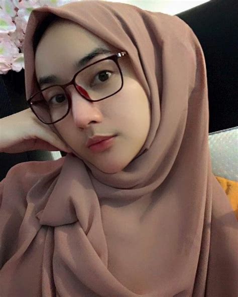 Pin Oleh Denzwardani Di Jilbab Cantik Model Pakaian Remaja Wanita