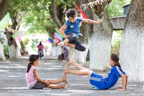 Kids are playing #mekong #mekongdelta #kidsareplaying #littlekids # ...