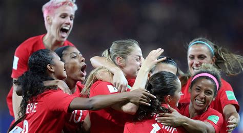 © 2021 canadian olympic committee. Canada to face England in women's soccer friendly in April ...