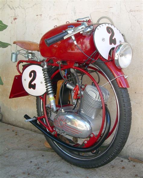 Currently, the manufacturer competes in the world superbike championship with its f4 rc 1000cc superbike. This is the MV Agusta Monomoto | Cool motorcycles, Motorcycle