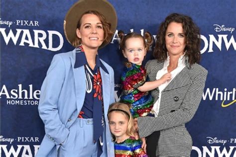 Brandi Carlile S Wife And Daughters Introduce Her At The 2023 Grammys