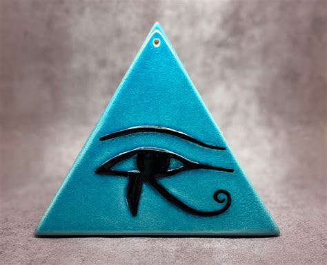 L’Œil d'Horus - pourquoi le dieu Horus a perdu son oeil