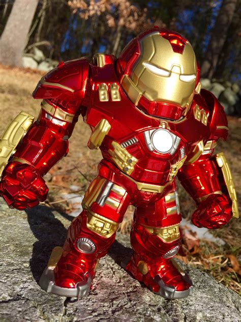 Mexico's tenoch huerta will play namor the submariner in marvel studios' black panther: Jada Toys Metals Hulkbuster Iron Man Die-Cast Figure ...