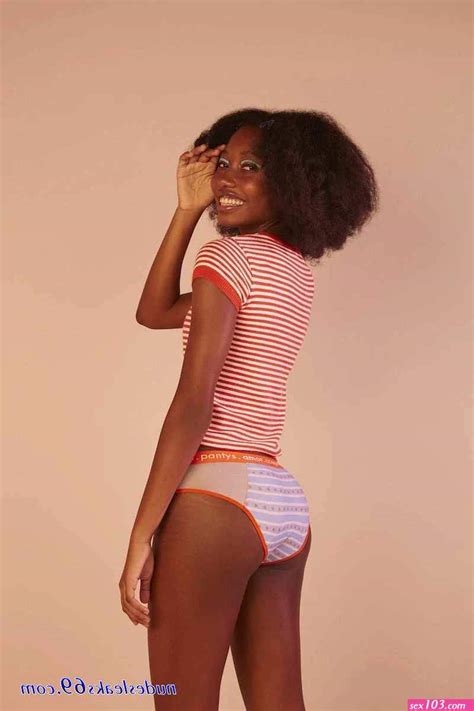 Sexy Naked Pics Of Riele Downs Sex Photos