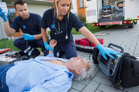 How Much Do Paramedics Make in Texas? - Texas EMS School