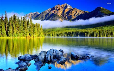 Beautiful Mountain Lake Hd Free Wallappers For Desktop