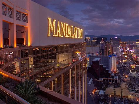 18 Best Rooftop Bars In Las Vegas