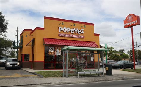 White Woman Body Slammed Outside Of A Tennessee Popeyes After Calling