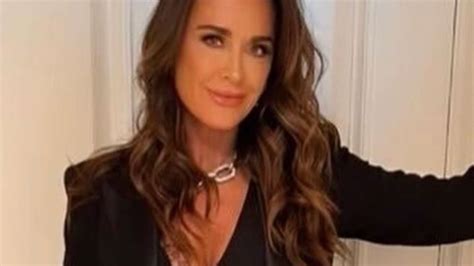 Rhobhs Kyle Richards Opens Up About Sobriety Amid Pressure To Drink