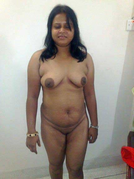 Nude Punjabi Aunty Ke Apne Pati Ke Liye Hot Pose Aap Bhi Enjoy Kare