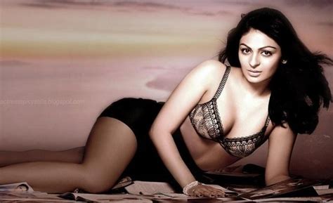 Actress Spicy Stills Actress Hot Bikini Actress Hot Stills Neeru Bajwa