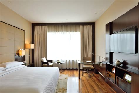 5 Star Luxury Hotel In Kochi India Kochi Marriott Hotel