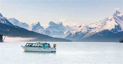 Jasper National Park Maligne Lake Cruise With Guide Getyourguide