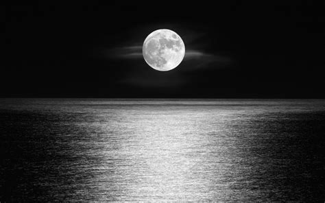 Download 3840x2400 wallpaper moon, sea, sky, monochrome, night, 4k