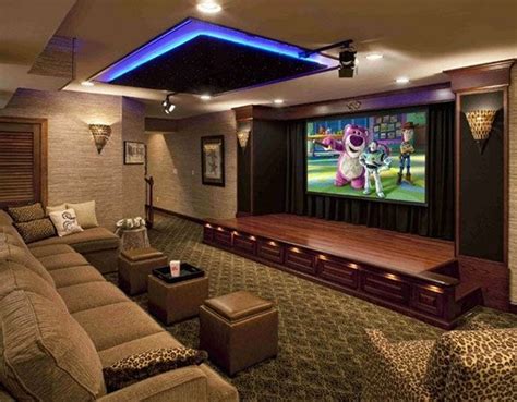 Basement home theater ... perfect for movie night! | More ... So the next time you are planning a party for your teen or tween, turn your home into a movie theater complete with a concession stand.