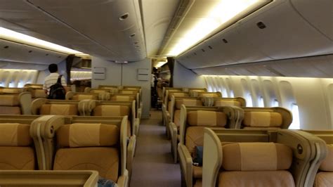 Review Singapore Airlines Economy Class