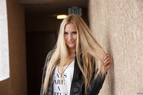 free download hd wallpaper cole esenwein model blonde zishy leather jackets black