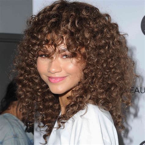 Top 20 Curly Hair With Bangs Hairstyle Ideas To Try