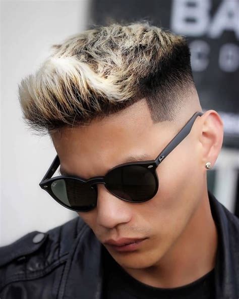 Use hair gel and wax sparingly. 31 Compelling Professional Hairstyles for Men to Try ...