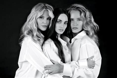 Christie Brinkley Sailor Brinkley Cook And Alexa Ray Joel Talk