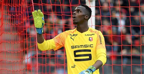 Edouard mendy ретвитнул(а) chelsea fc. Chelsea agree five-year deal with Renees goalkeeper ...