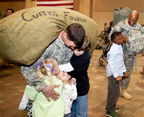 3rd Abct Soldiers Families Reunited After Deployment Article The United States Army