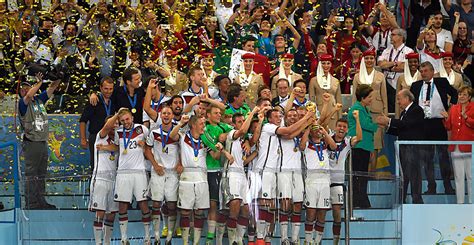 Die sind auch weltmeister, ganz deutschland ist weltmeister. Deutschland Weltmeister 2014 - WM 2014 - Fussballboard