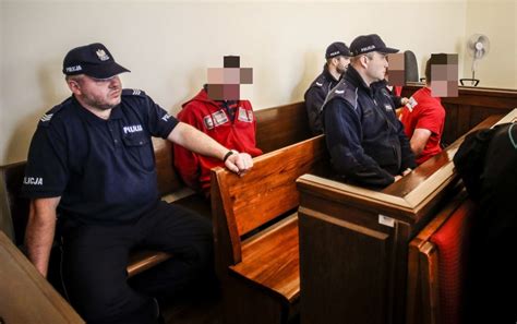 wyrok za zbiorowy gwałt na 18 latku w gdańsku sąd skazał 4 osoby w tym jedną kobietę na karę