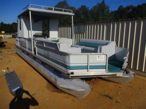 Featured boats for sale in united states. SUN TRACKER PARTY HUT 30 PONTOON BOAT, - MERCURY TRACKER ...