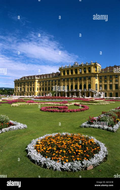Austria Vienna Schönbrunn Castle Stock Photo Alamy