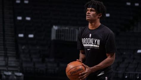 Stop ou encore pour le surprenant Alize Johnson ? | Basket USA