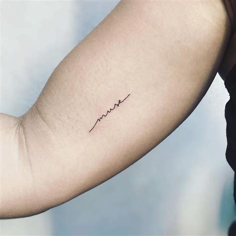 A well delivered line tattoo mixing up fine single needle work in contrast with clean black fill. Fine Continuous Line Minimal Tattoo Trend Instagram ...