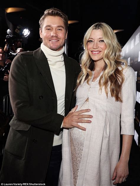 Chad Michael Murray Dotes On Pregnant Wife Sarah Roemer Daily Mail Online
