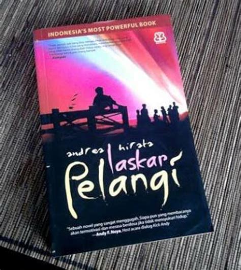 Contoh Resensi "Laskar Pelangi" Lengkap - Resensi Novel