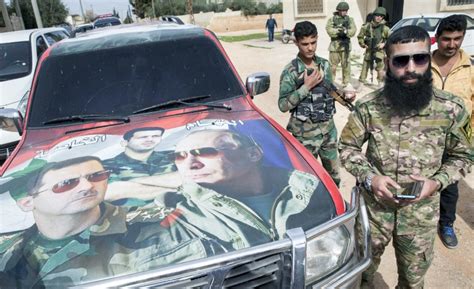 الرئيس السوري بشار الأسد وشقيقه ماهر الأسد في صورة أرشيفية. ماهر الأسد يقود أهم فرقة بالجيش قاطعا الطريق على "النمر ...