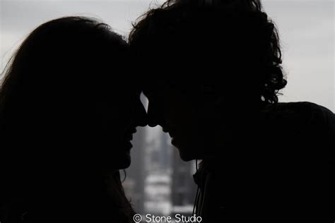 Fotos Gratis Silueta Persona En Blanco Y Negro Amor Beso Romance