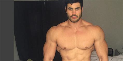 Meet Tree Man A Sexy Fitness Athlete The Internet Is