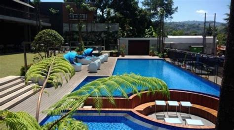 Wisata budaya ini sangat cocok sebagai tempat berlibur bersama keluarga dan sang buah hati. 9 Tempat Nongkrong Murah di Bandung 24 Jam Rekomended Bikin Betah Tempat Nongkrong Bandung