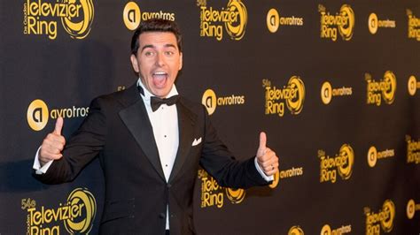 Außer in den niederlanden ist jan smit auch in deutschland, österreich, schweiz. Jan Smit cancelt Beste Zangers vanwege gezondheid | RTL ...