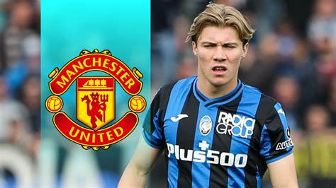 man utd step up pursuit of £40m rated striker ten hag wants to sign two strikers this summer