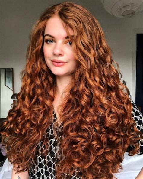 28 Cutest Long Curly Hairstyles Hairstyles Vip