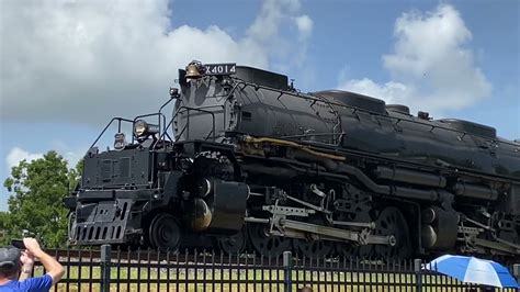 Union Pacific Big Boy No 4014 Steam Locomotive Attracts Crowds In